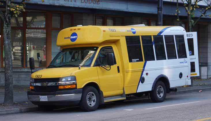 Handy Dart Chevrolet G4500 Girardin MBC-II T823
